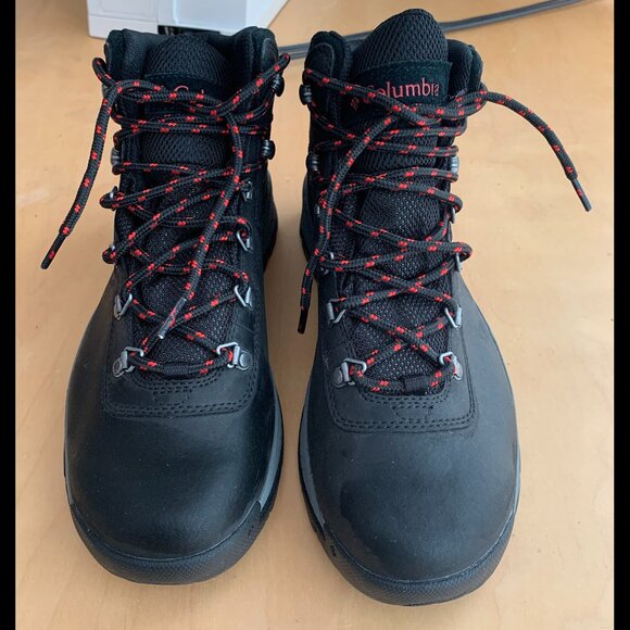 Columbia Newton Ridge Hiking Boots - Picture 3 of 7